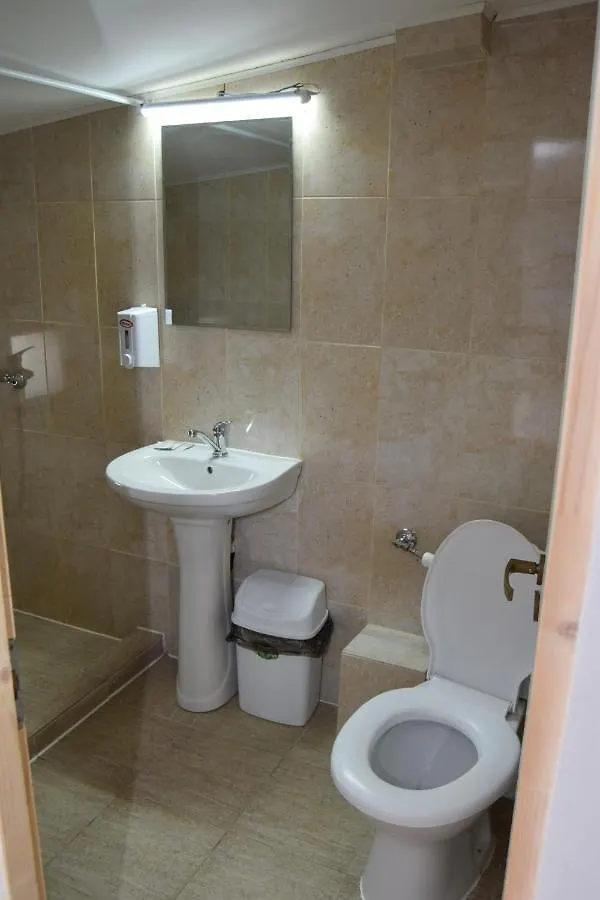 Vila Ada بوخارست بيت ضيافة